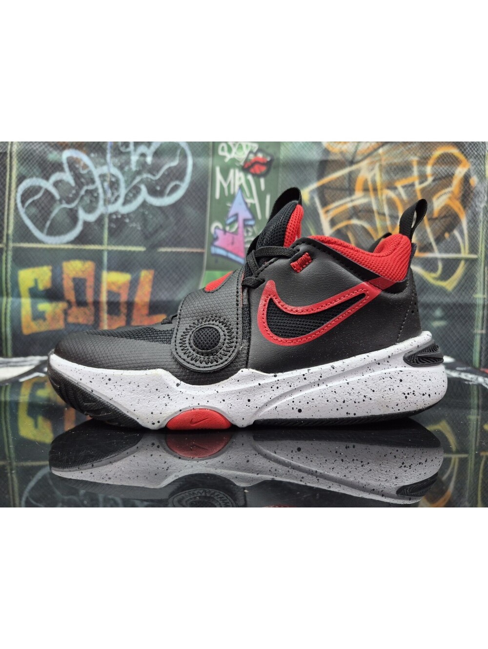 New Big Kids Boys Nike Team Hustle D 11 Black Size 2Y And Women's 3.5W